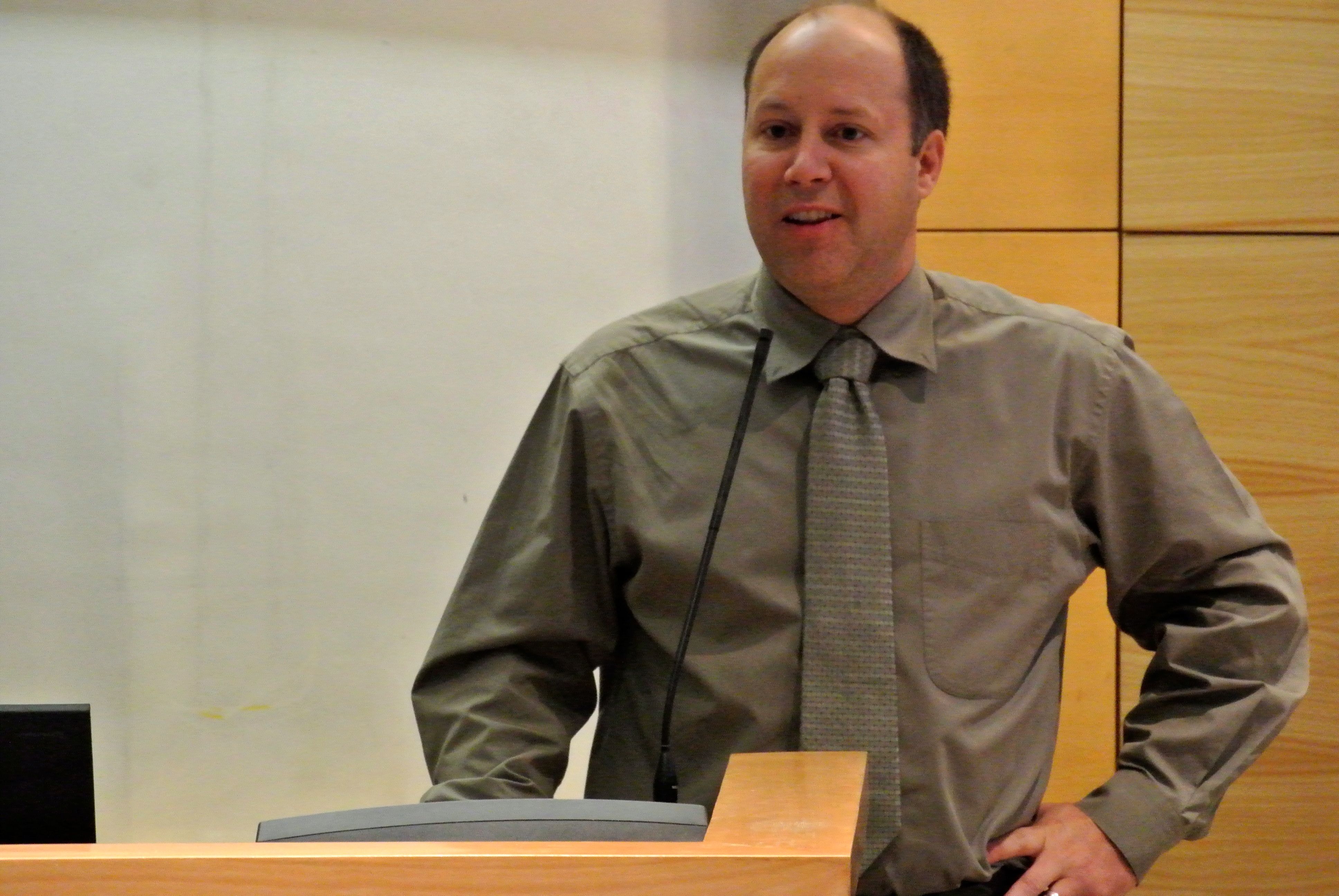 Vanderbilt Reporter feature of Dr. Timothy Hohman's research on